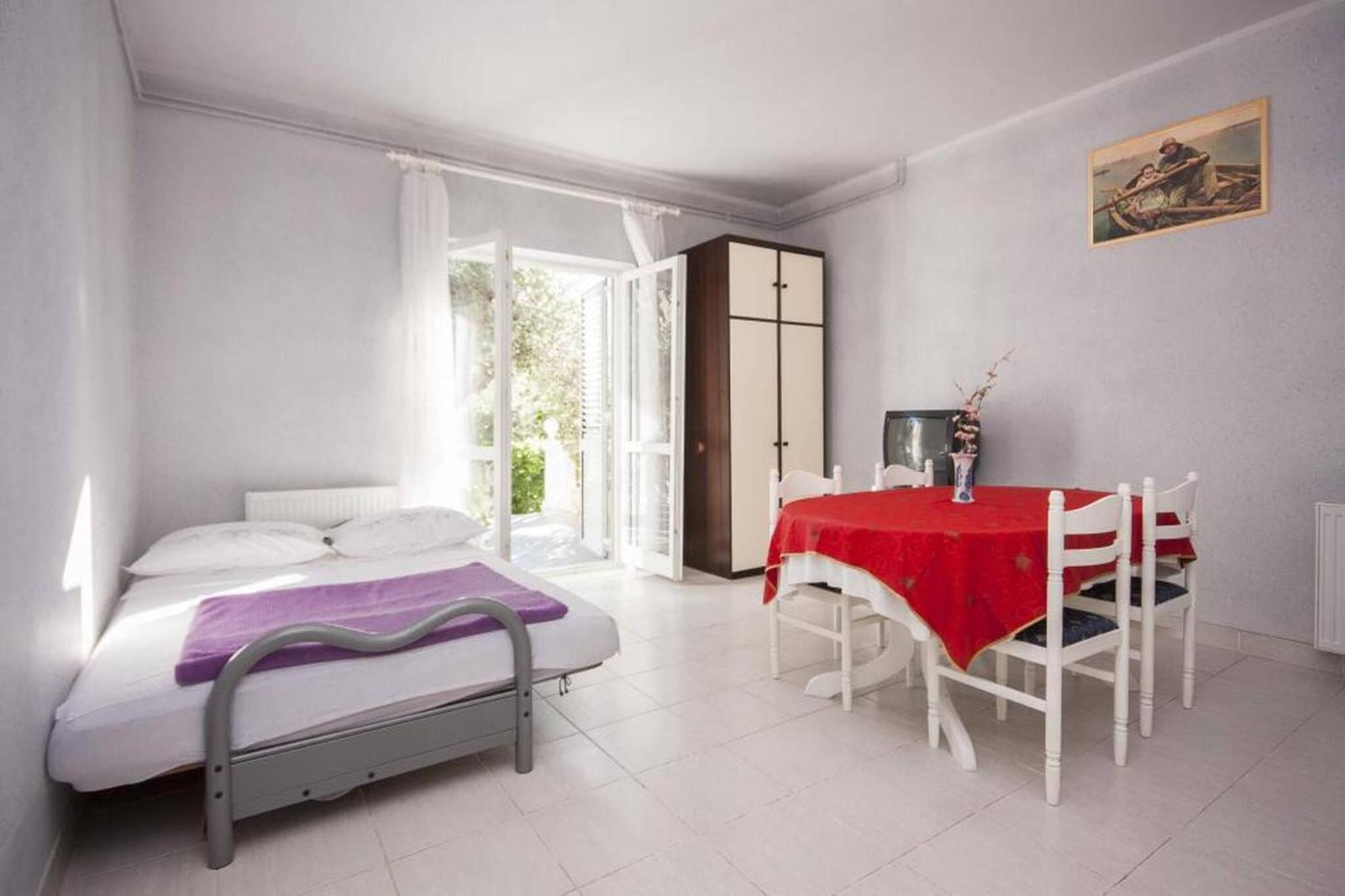 Apartments Zdenka ブロダリツァ エクステリア 写真