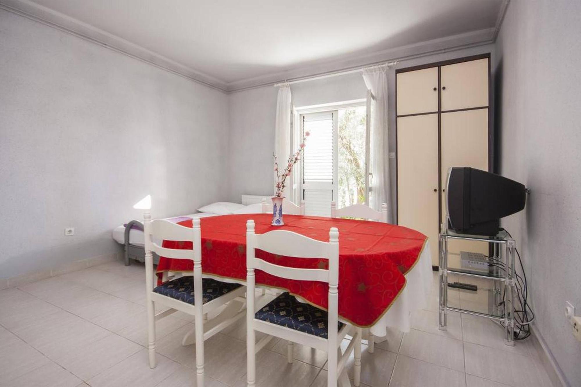 Apartments Zdenka ブロダリツァ エクステリア 写真