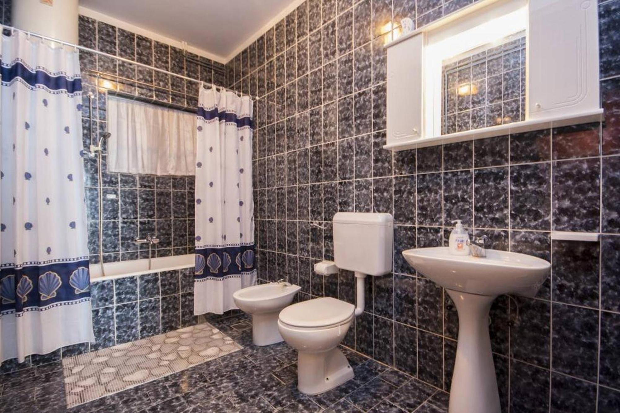 Apartments Zdenka ブロダリツァ エクステリア 写真