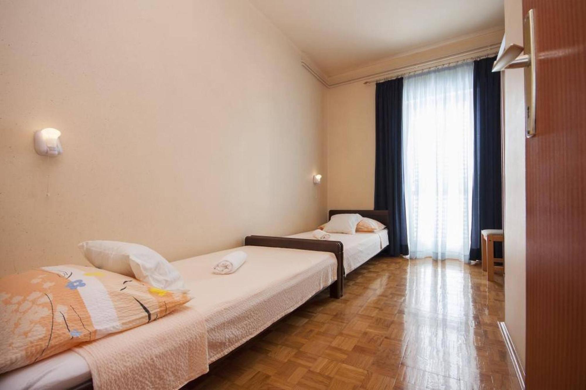 Apartments Zdenka ブロダリツァ エクステリア 写真